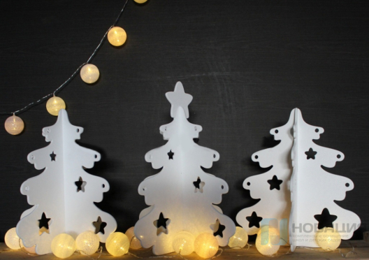 Театральная декорация Новогодние елочки (белая серия)
