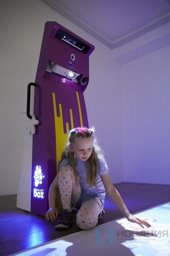 Мобильный интерактивный пол SmartBOB