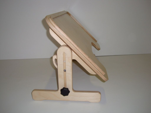 Столик напольный, регулируемый