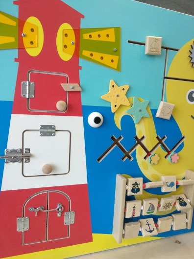 Бизиборд Маяк, 110х75 см