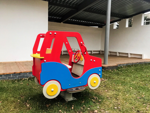 Качалка на пружине двухместная Джип