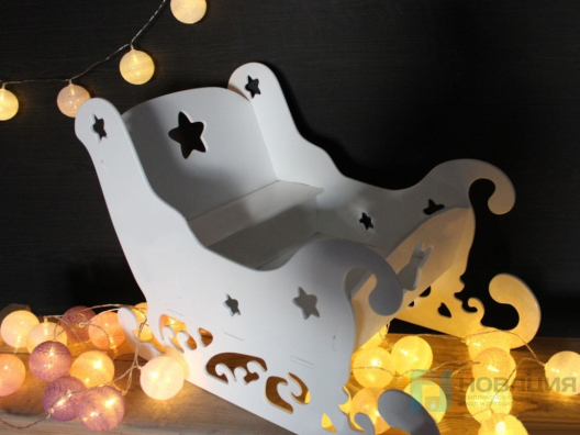 Театральная декорация Сани (белая серия)